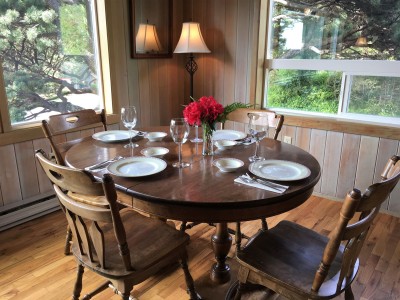 Dining Room - Seat up to 8