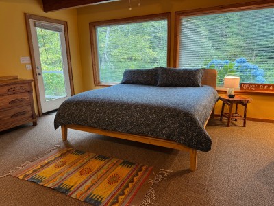 Downstairs River view room - King bed!