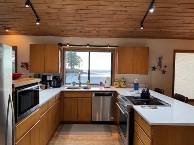 Beautiful Oceanview Kitchen