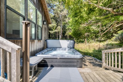 Hot tub